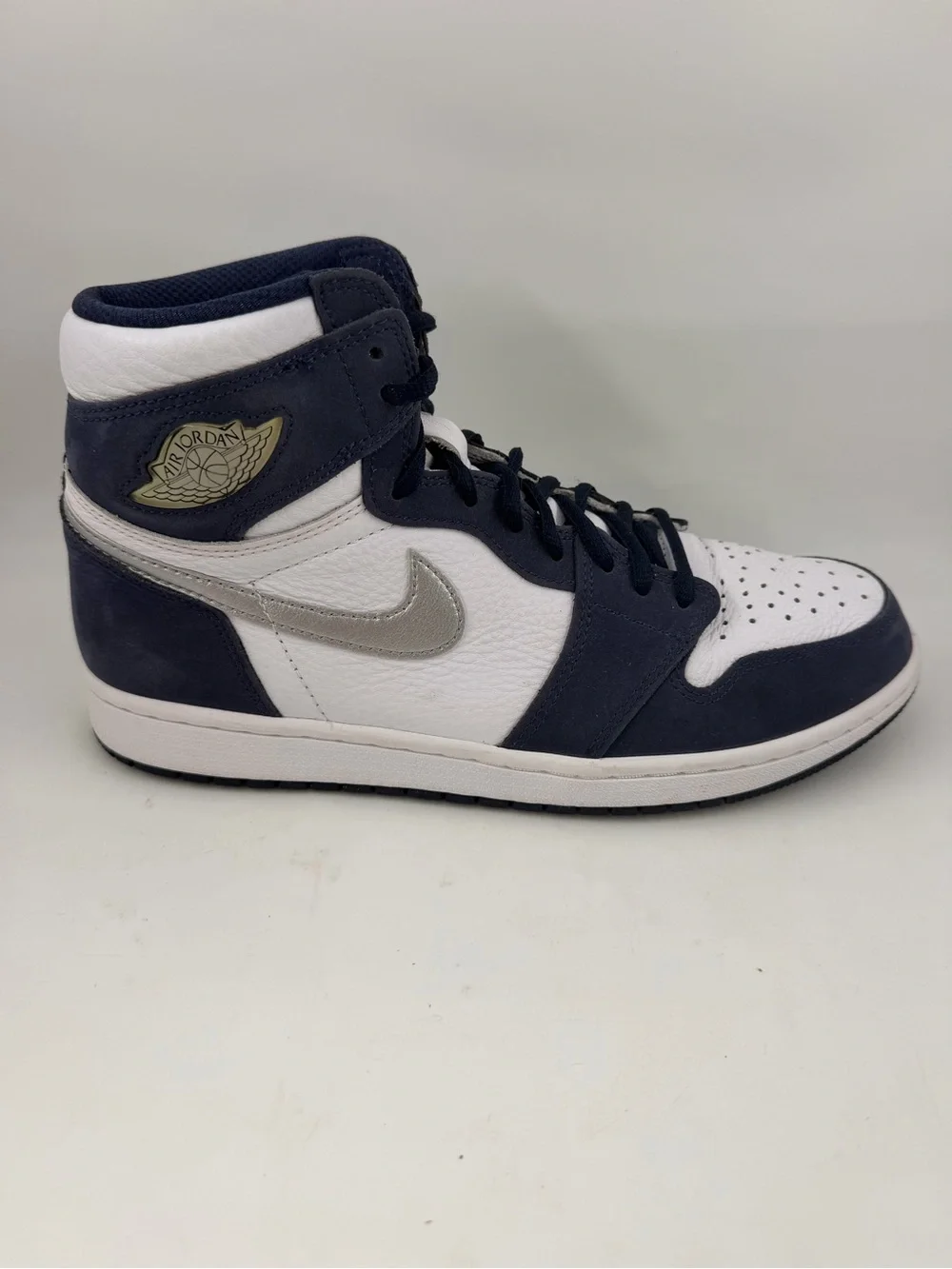 Nike Air Jordan 1 Retro High OG -SZ 9.5- Midnight Navy Athletic Shoes Sneakers